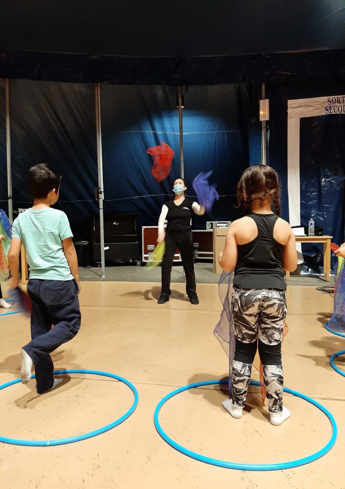 Jonglage Avec Les l ves Centre International Des Arts En Mouvement